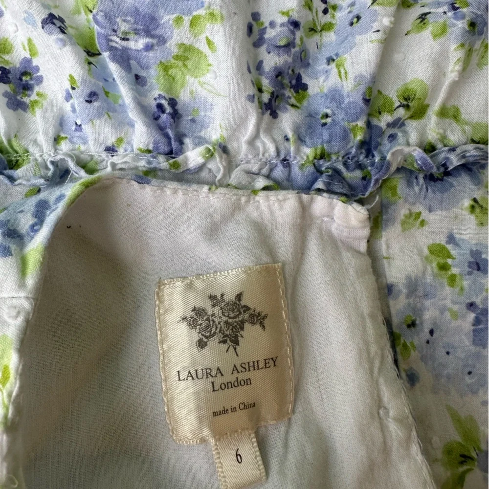 Laura Ashley sprigs blue